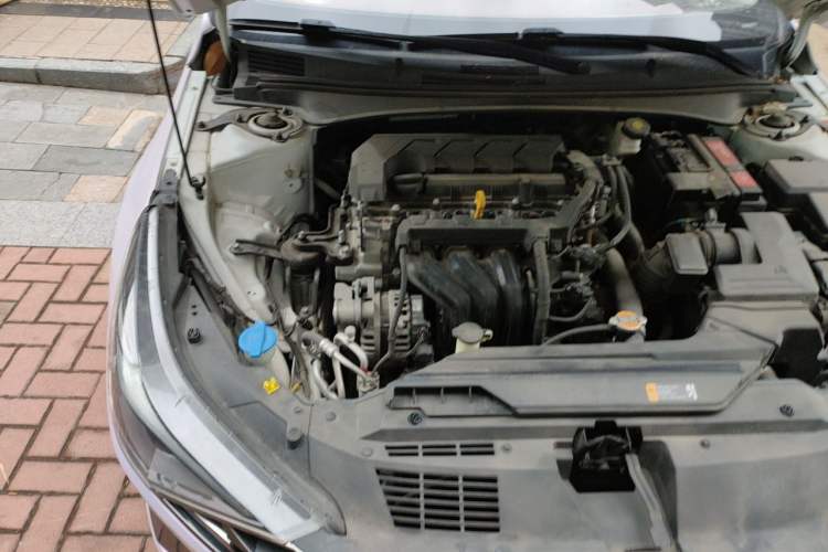 Used Hyundai Elantra 2021 1.5L CVT LUX Prestige Edition Engine Bay Right