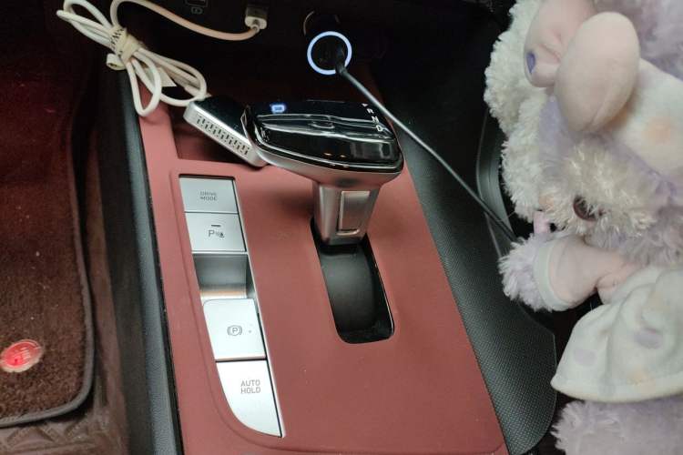 Used Hyundai Elantra 2021 1.5L CVT LUX Prestige Edition Gear Lever