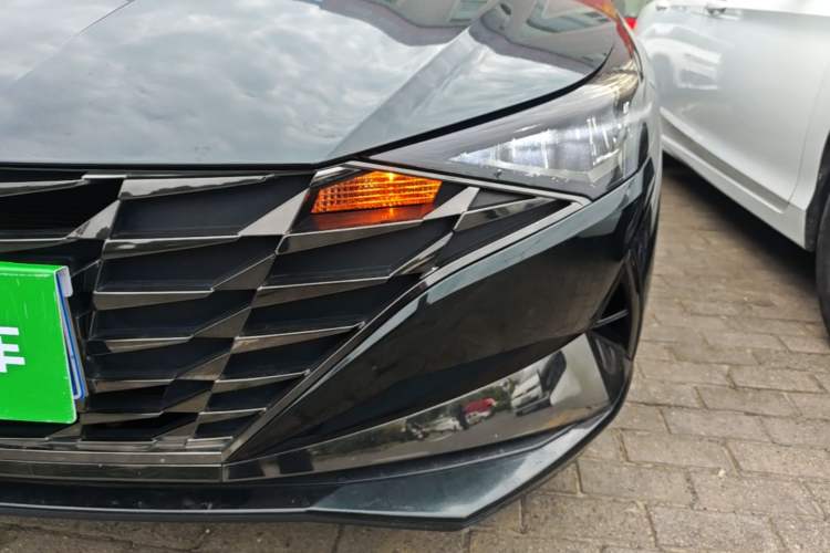 Used Hyundai Elantra 2021 1.5L CVT LUX Prestige Edition Left Front Headlight