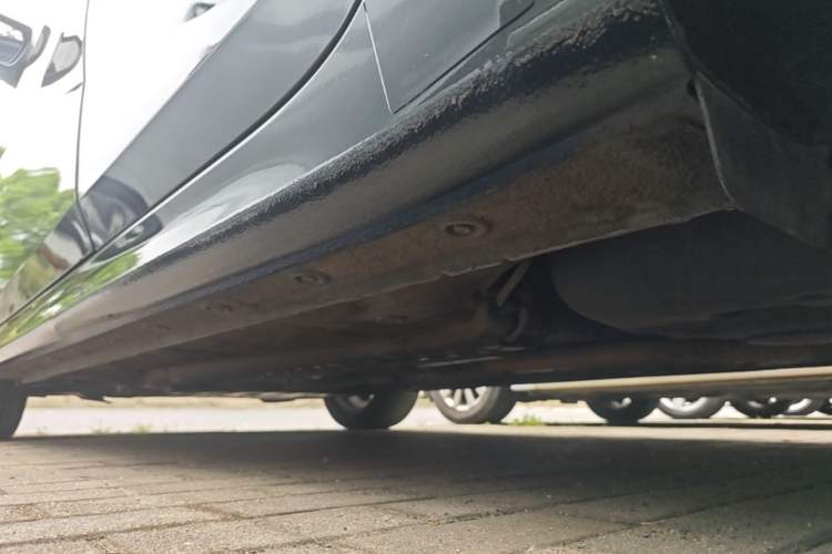 Used Hyundai Elantra 2021 1.5L CVT LUX Prestige Edition Left Side Sill