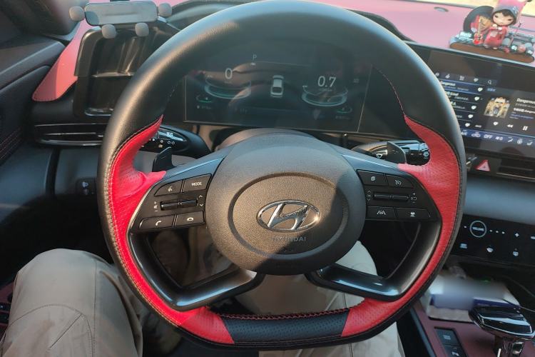 Used Hyundai Elantra 2021 240TGDi DCT TOP Flagship Edition Steering Wheel