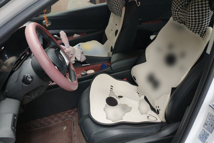 Used Hyundai Elantra 2021 1.5L CVT LUX Prestige Edition Left Front Seat