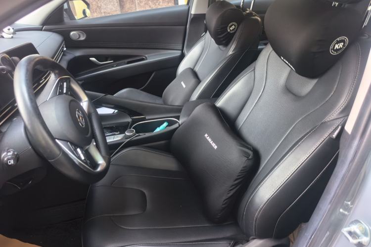 Used Hyundai Elantra 2021 1.5L CVT LUX Prestige Edition Left Front Seat