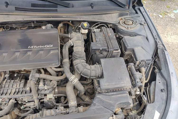 Used Hyundai Elantra 2021 240TGDi DCT LUX Prestige Edition Engine Bay Left