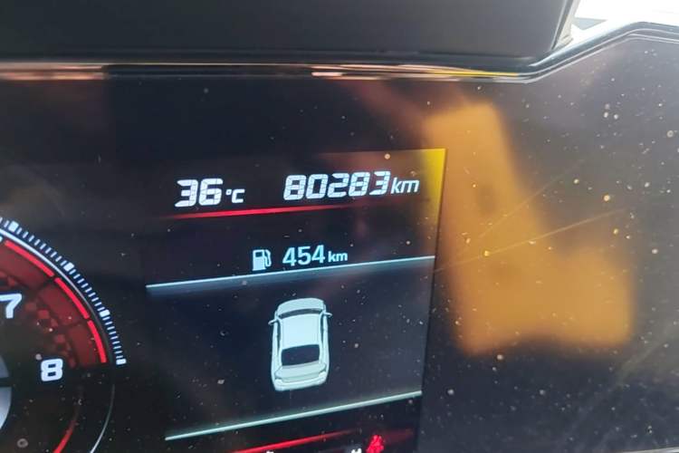 Used Hyundai Elantra 2021 240TGDi DCT LUX Prestige Edition Odometer Close Up