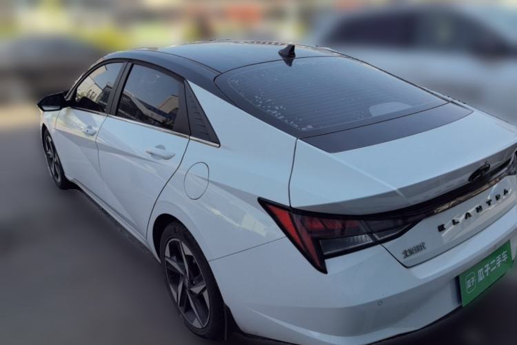 Used Hyundai Elantra 2021 1.5L CVT LUX Prestige Edition Rear Left 45 Deg