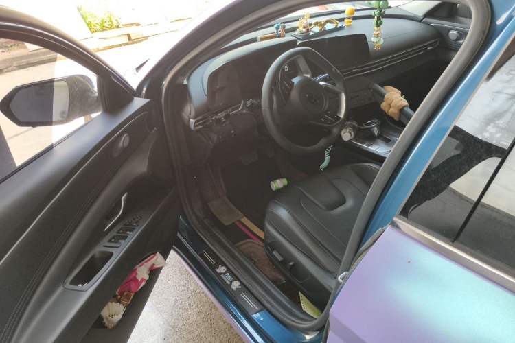 Used Hyundai Elantra 2021 1.5L CVT GLX Elite Edition Driver Seat