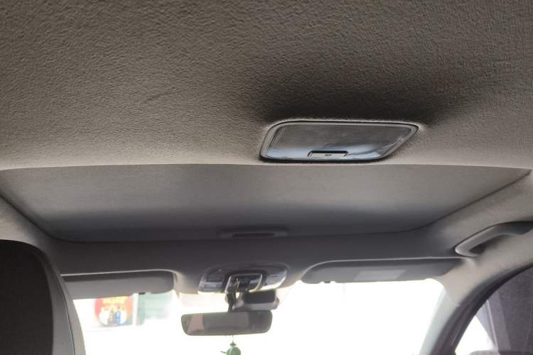Used Hyundai Elantra 2021 1.5L CVT GLX Elite Edition Headliner