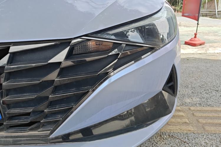 Used Hyundai Elantra 2021 1.5L CVT GLX Elite Edition Left Front Headlight