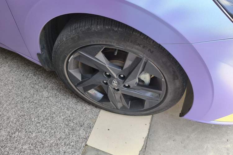 Used Hyundai Elantra 2021 1.5L CVT GLX Elite Edition Right Front Wheel Hub
