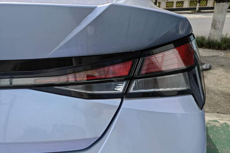 Used Hyundai Elantra 2021 1.5L CVT GLX Elite Edition Right Rear Taillight