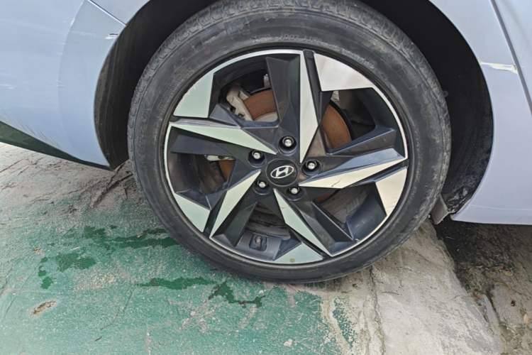 Used Hyundai Elantra 2021 1.5L CVT GLX Elite Edition Right Rear Wheel Hub