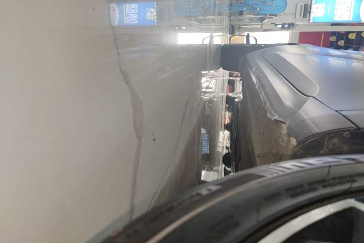 Used Hyundai Elantra 2021 240TGDi DCT LUX Prestige Edition Right Side Sill