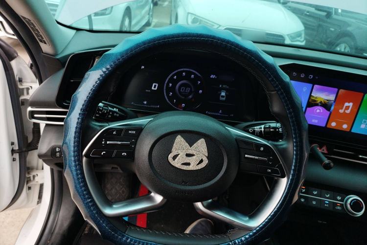 Used Hyundai Elantra 2021 1.5L CVT GLX Elite Edition Steering Wheel