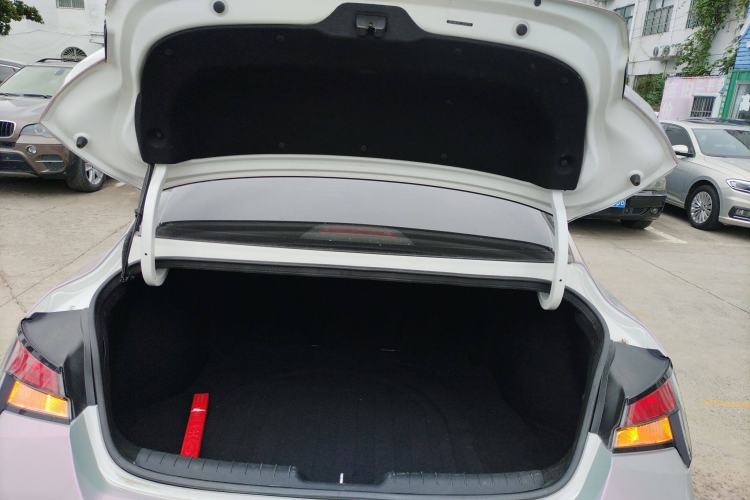 Used Hyundai Elantra 2021 1.5L CVT GLX Elite Edition Trunk