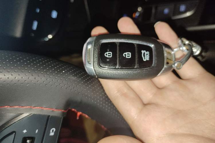 Used Hyundai Elantra 2021 240TGDi DCT LUX Prestige Edition Vehicle Key