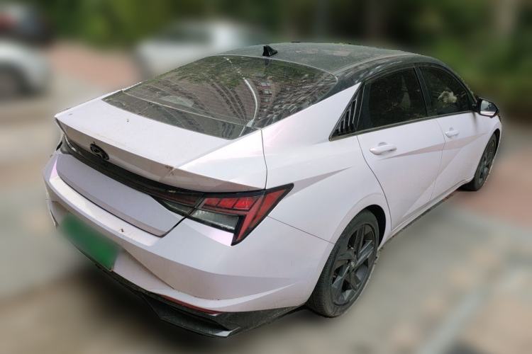 Used Hyundai Elantra 2021 1.5L CVT LUX Prestige Edition Rear Right 45 Deg