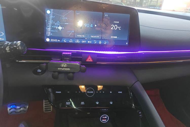 Used Hyundai Elantra 2021 240TGDi DCT TOP Flagship Edition Audio And AC Panel
