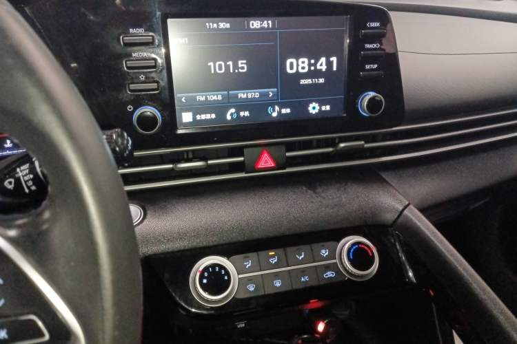 Used Hyundai Elantra 2021 1.5L CVT GLX Elite Edition Audio And AC Panel