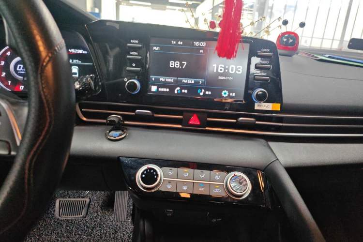 Used Hyundai Elantra 2021 1.5L CVT GLX Elite Edition Audio And AC Panel