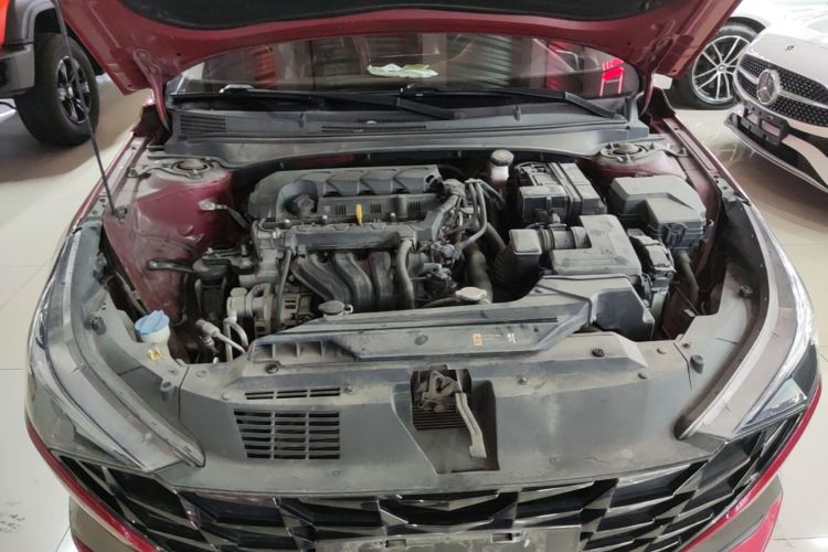 Used Hyundai Elantra 2021 1.5L CVT LUX Prestige Edition Engine Bay