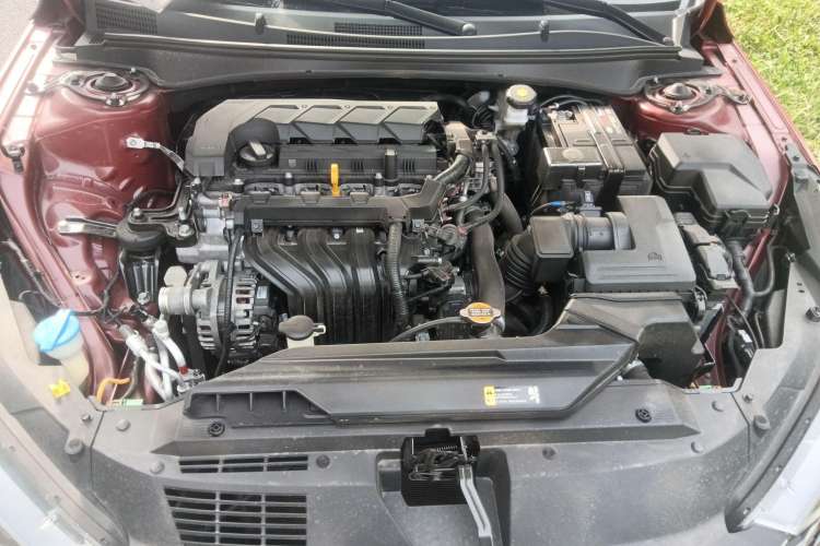 Used Hyundai Elantra 2021 1.5L CVT GLX Elite Edition Engine Bay