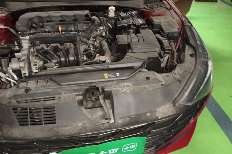 Used Hyundai Elantra 2021 1.5L CVT LUX Prestige Edition Engine Bay Left