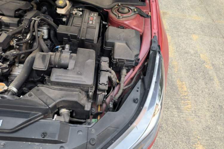 Used Hyundai Elantra 2021 1.5L CVT LUX Prestige Edition Engine Bay Left