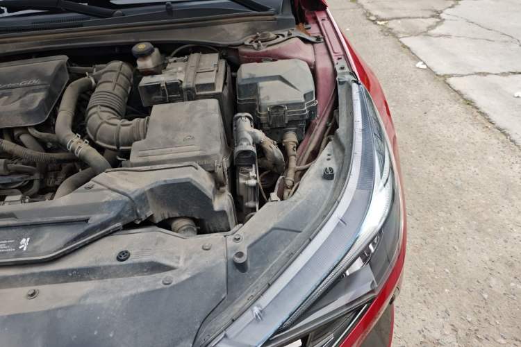 Used Hyundai Elantra 2021 240TGDi DCT LUX Prestige Edition Engine Bay Left