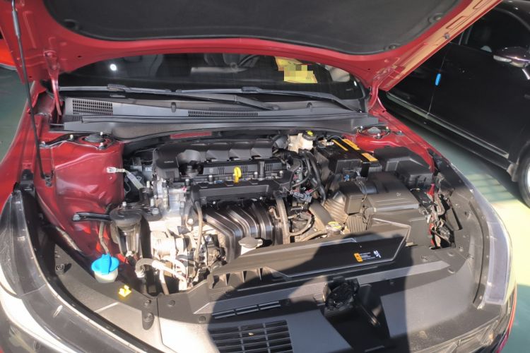 Used Hyundai Elantra 2021 1.5L CVT GLX Elite Edition Engine Bay
