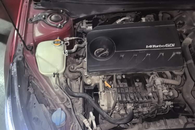 Used Hyundai Elantra 2021 240TGDi DCT TOP Flagship Edition Engine Bay Right