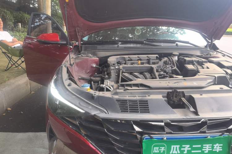 Used Hyundai Elantra 2021 1.5L CVT LUX Prestige Edition Engine Bay Right