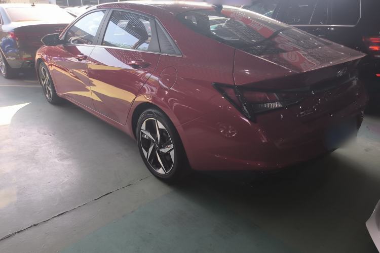 Used Hyundai Elantra 2021 1.5L CVT GLX Elite Edition Exterior 3