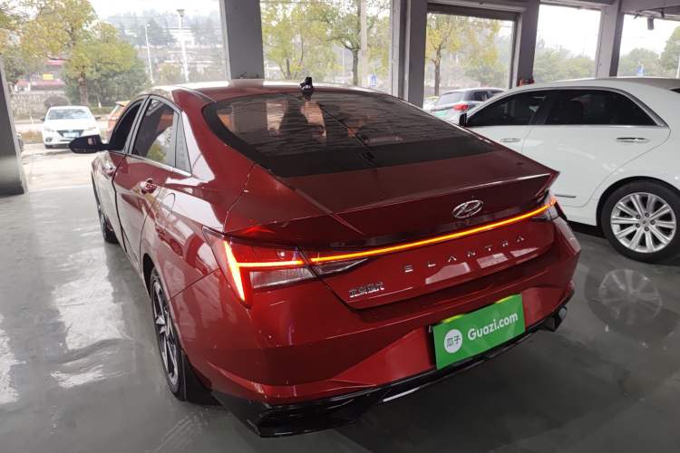 Used Hyundai Elantra 2021 1.5L CVT LUX Prestige Edition Exterior 3