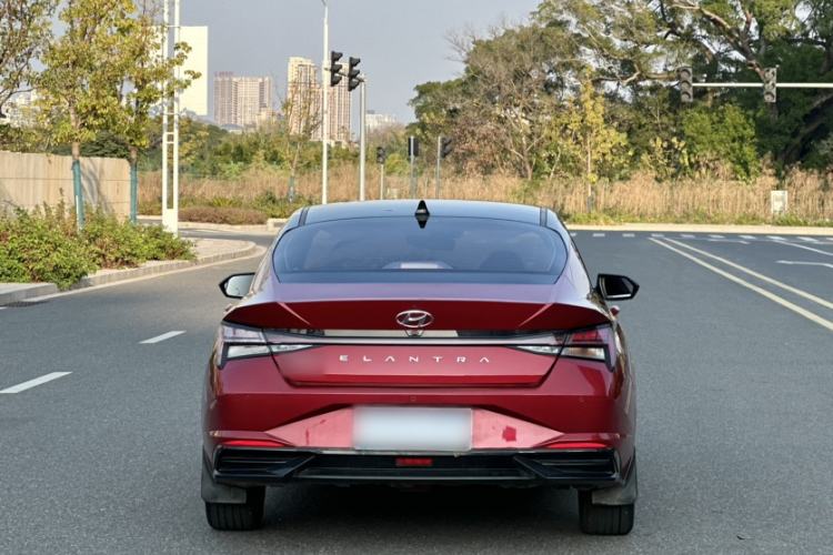 Used Hyundai Elantra 2021 1.5L CVT LUX Prestige Edition Exterior 4