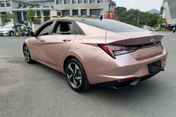 Used Hyundai Elantra 2021 1.5L CVT LUX Prestige Edition Exterior 4