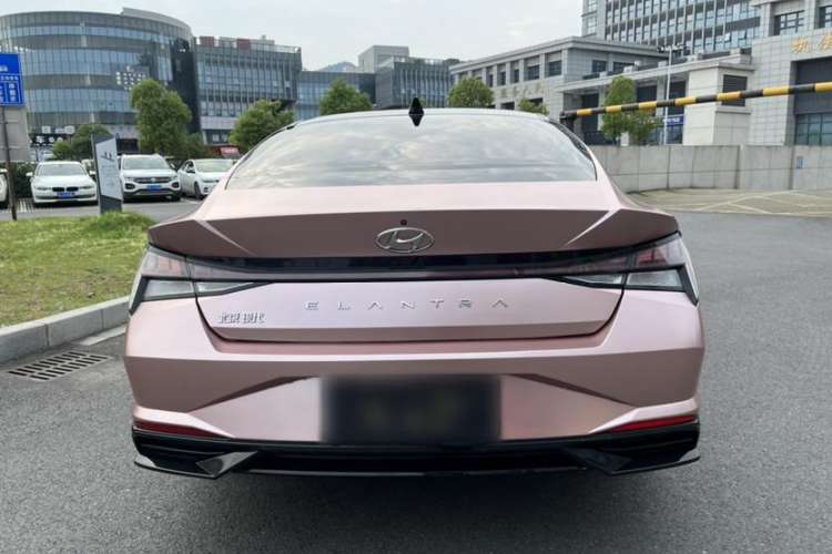 Used Hyundai Elantra 2021 1.5L CVT LUX Prestige Edition Exterior 5