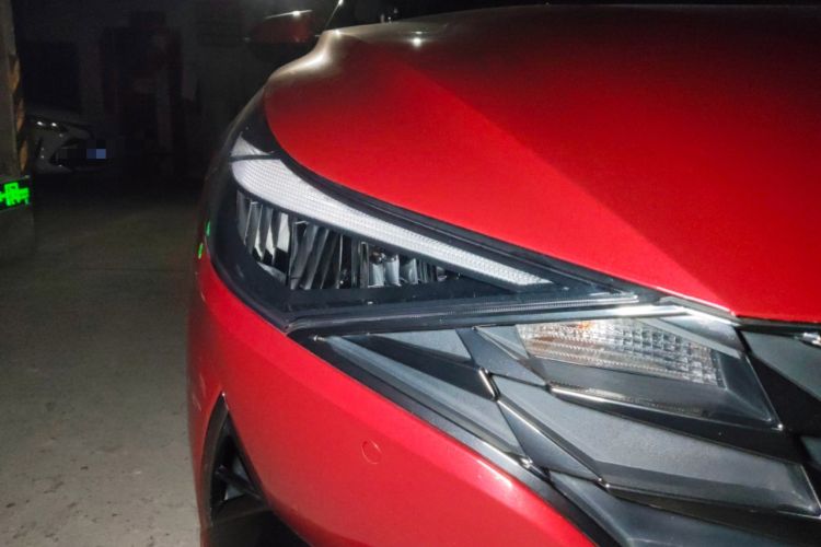 Used Hyundai Elantra 2021 1.5L CVT LUX Prestige Edition Exterior 6