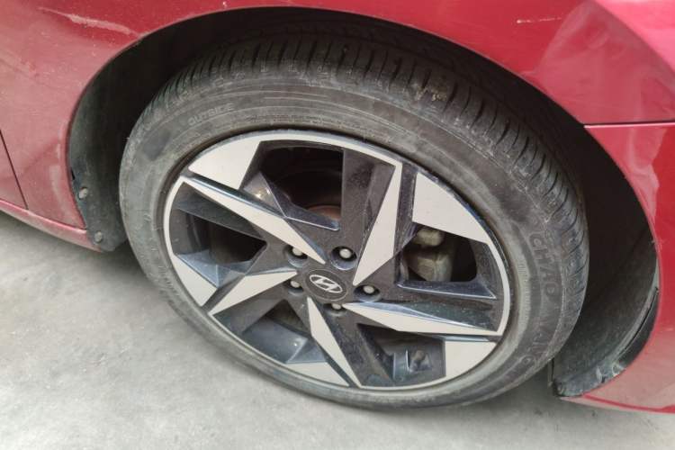 Used Hyundai Elantra 2021 1.5L CVT LUX Prestige Edition Exterior 7