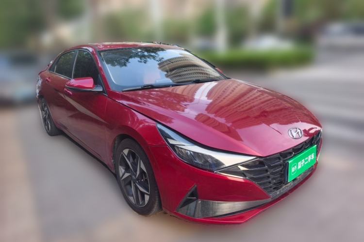 Used Hyundai Elantra 2021 1.5L CVT GLX Elite Edition Front Right 45 Deg