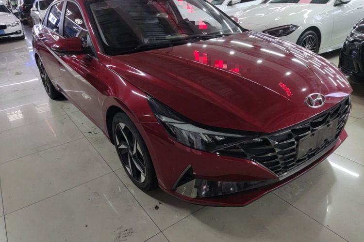 Used Hyundai Elantra 2021 1.5L CVT LUX Prestige Edition Front Right 45 Deg