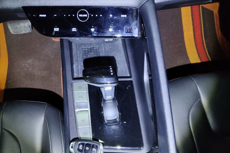 Used Hyundai Elantra 2021 1.5L CVT LUX Prestige Edition Gear Lever