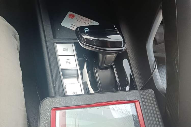 Used Hyundai Elantra 2021 1.5L CVT GLX Elite Edition Gear Lever