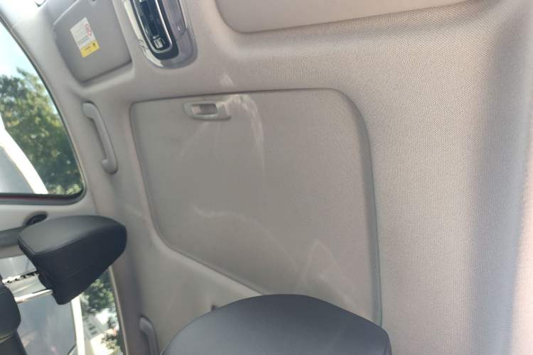 Used Hyundai Elantra 2021 1.5L CVT LUX Prestige Edition Headliner