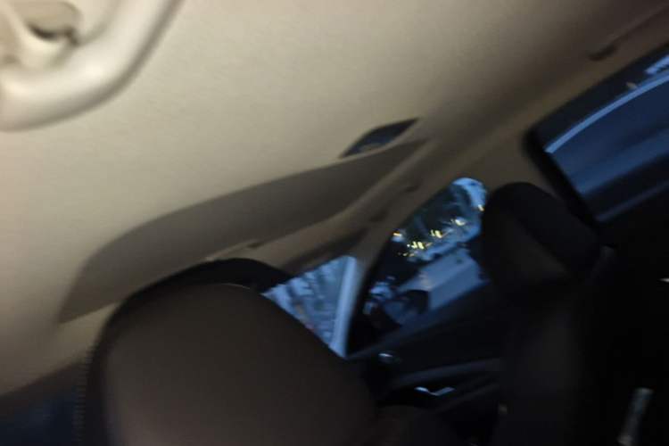 Used Hyundai Elantra 2021 1.5L CVT LUX Prestige Edition Headliner