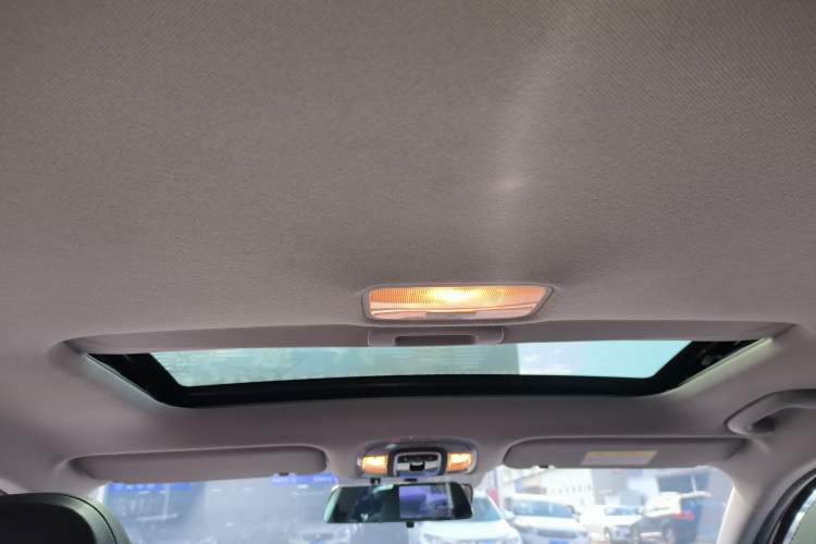 Used Hyundai Elantra 2021 1.5L CVT GLX Elite Edition Headliner