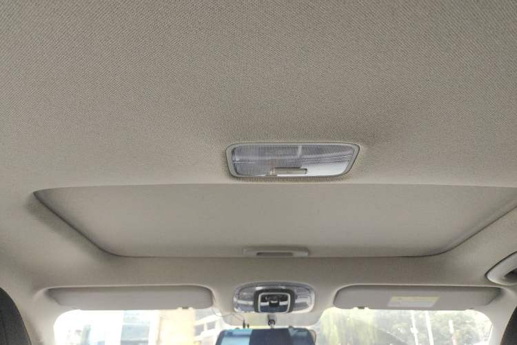 Used Hyundai Elantra 2021 1.5L CVT GLX Elite Edition Headliner
