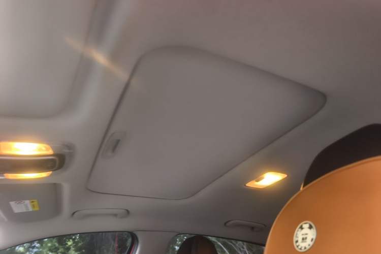 Used Hyundai Elantra 2021 1.5L CVT GLX Elite Edition Headliner