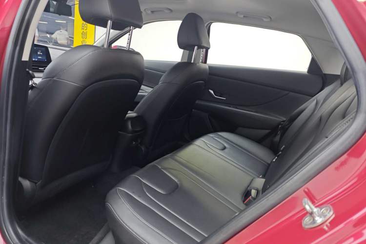 Used Hyundai Elantra 2021 1.5L CVT LUX Prestige Edition Headliner