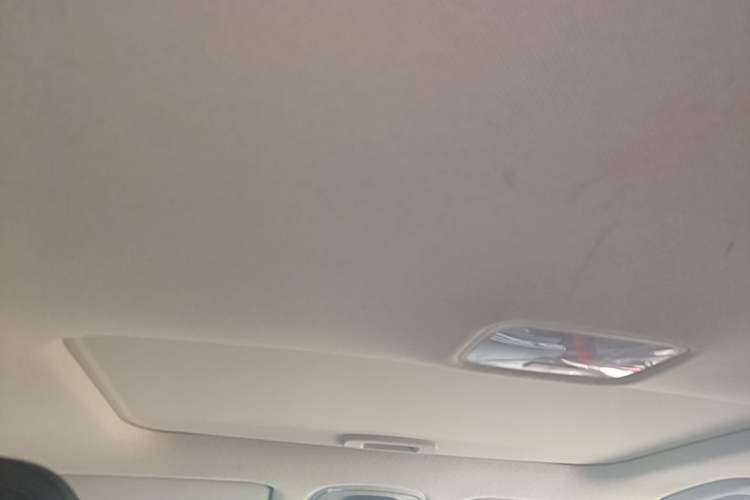 Used Hyundai Elantra 2021 1.5L CVT GLX Elite Edition Headliner
